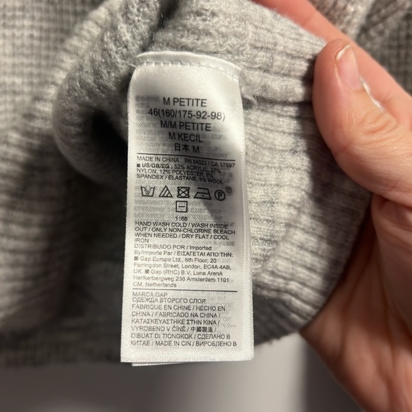 Gap Waffle knit Gray Women's Sweater - Picture 3 of 3